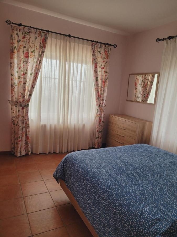 El Robledal - Miraflores De La Sierra Exterior foto